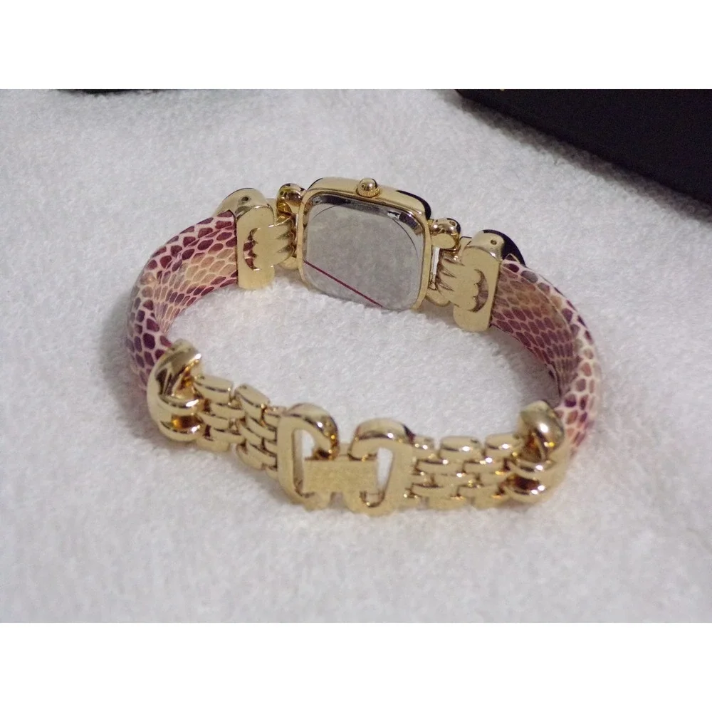 Suzanne Somers Collection Gold Tone Women's Wristwatch Bracelet Pearl‎ Face 3/4